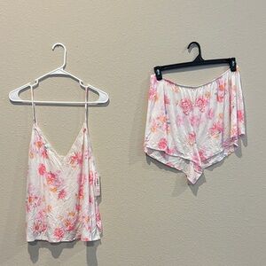 NWT Victoria’s Secret XXL Floral Women's Sleepwear Set